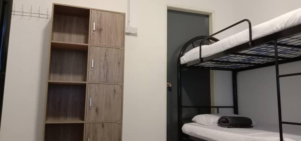 Karya Story Hostel Kudat Buitenkant foto